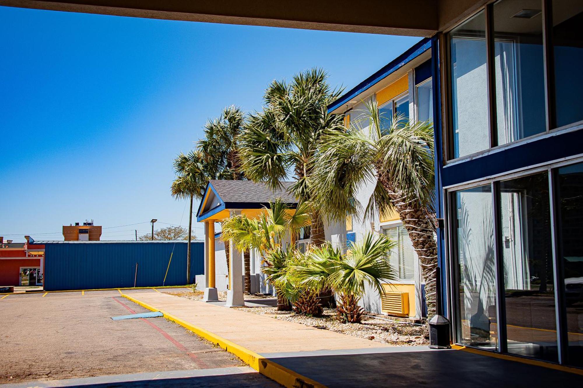Motel Super 8 By Wyndham Biloxi Zewnętrze zdjęcie