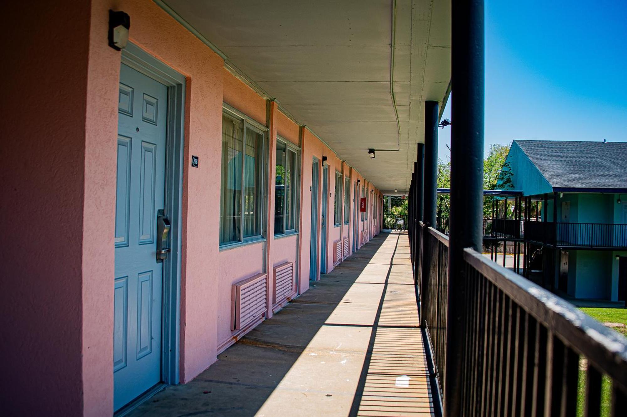 Motel Super 8 By Wyndham Biloxi Zewnętrze zdjęcie